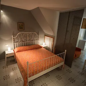 robs-house-riomaggiore.hotelitalianriviera.com/